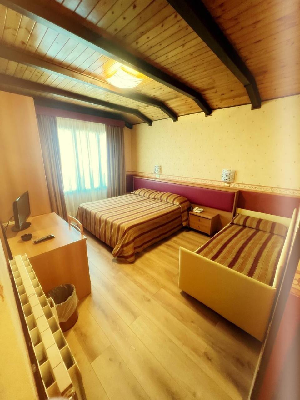 Hotel Montegrande Vidiciatico Extérieur photo